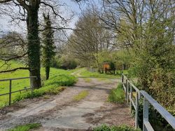  <a style='color: #fff;' href='/uploaded/photo/l-huisserie-6572d8bf1ce70.jpg'>(Télécharger)</a>