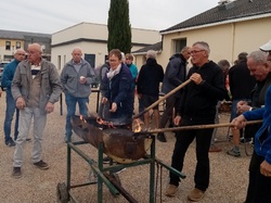 Thérèse007 <a style='color: #fff;' href='/uploaded/photo/meslay-du-maine-and-chy-taignes-6530da97e2a54.jpg'>(Télécharger)</a>