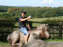  <a style='color: #fff;' href='/uploaded/photo/visite-du-haras-du-pin-6170395017ff8.jpg'>(Télécharger)</a>